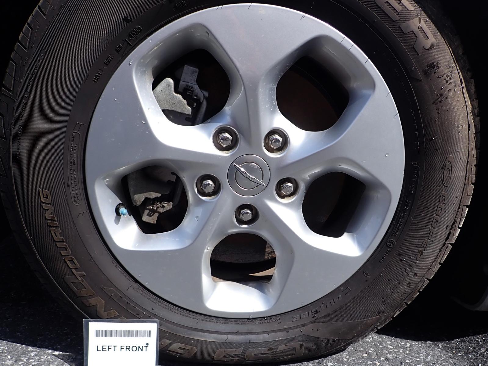 2017 CHRYSLER PACIFICA Wheel Weber Brothers Auto