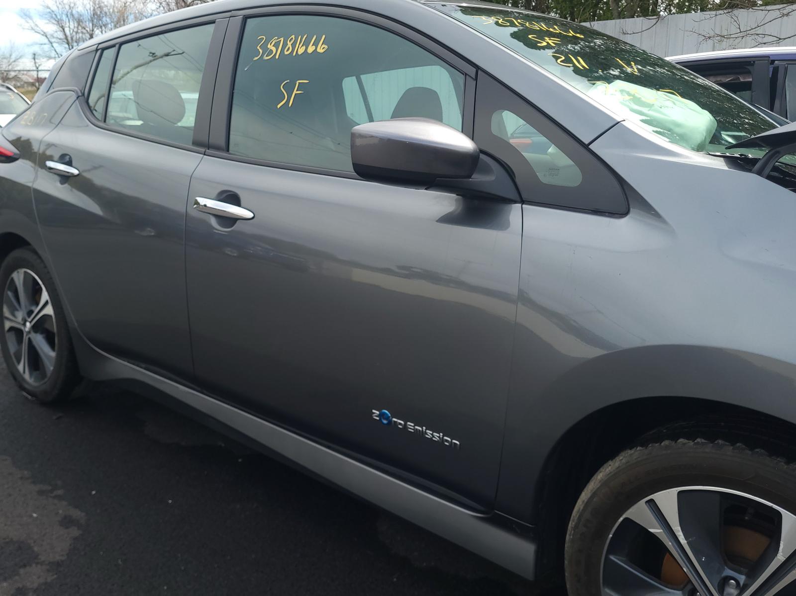 2019 NISSAN LEAF Door - Front - Right - Weber Brothers Auto